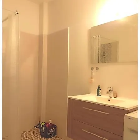 Apartment - 34 T3 *
